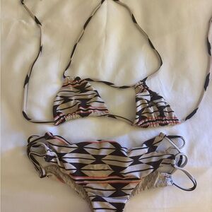 Acacia Bikini P Top M bottom Geometric Pattern Bikini Set